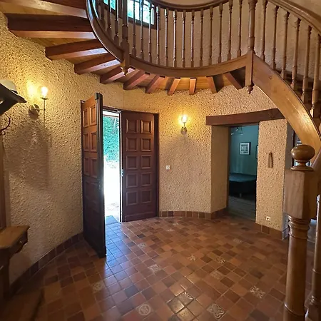 Propriete De Charme Avec Vue Panoramique Villa Mongauzy